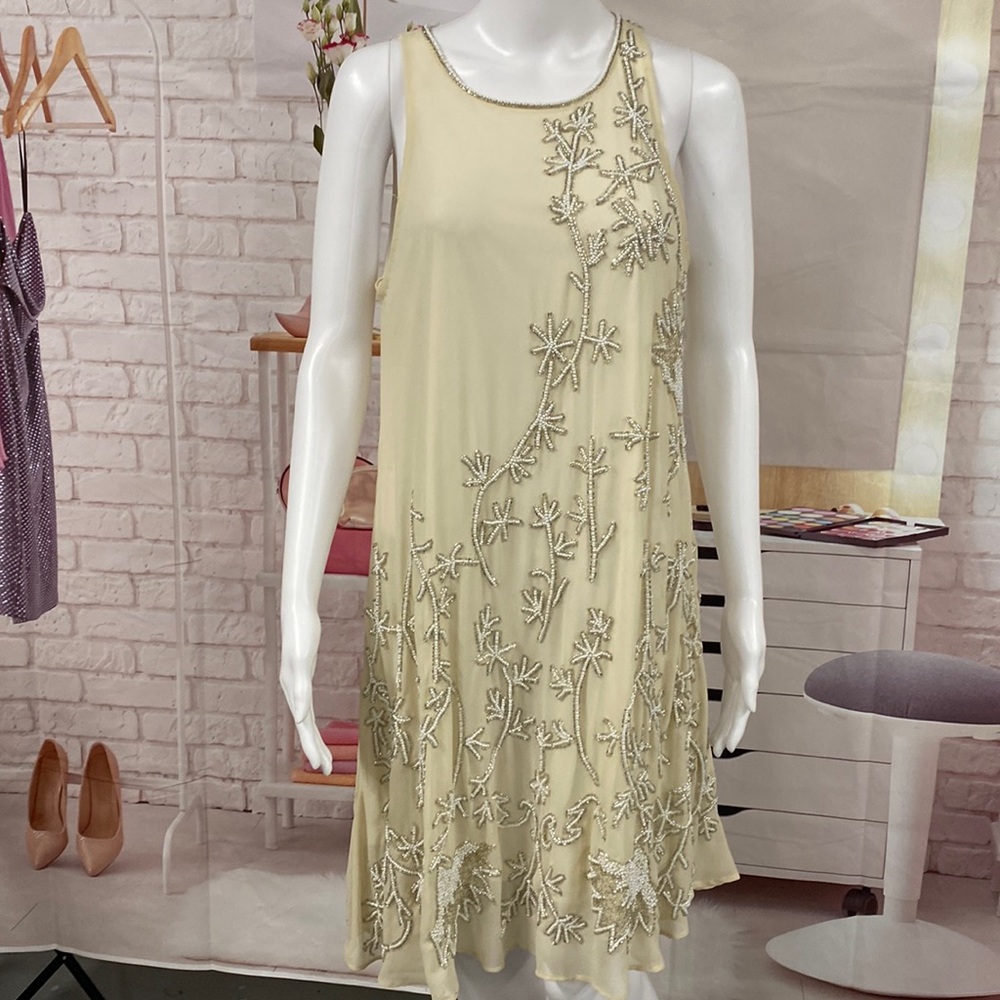 NWT Beige Detailed Belle Badgley Mischka Formal Dress Size 6